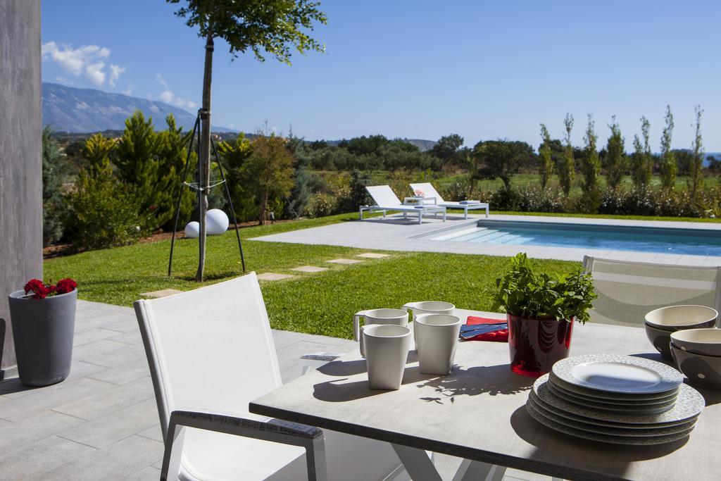Villa Lefteris Svoronata Exterior foto
